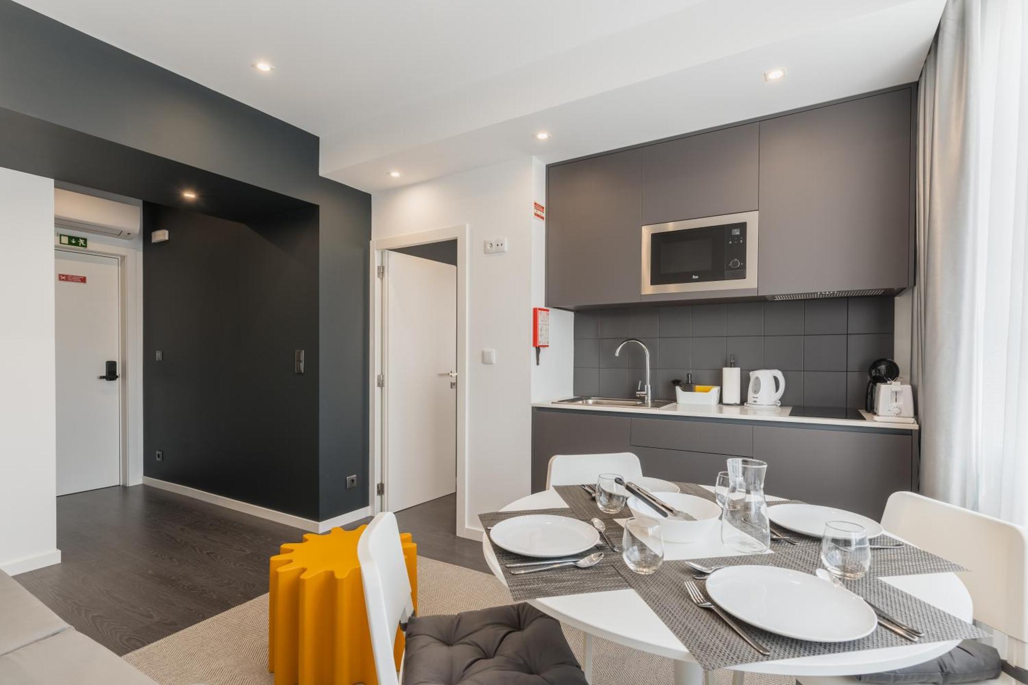 Avenida Concept Studios Авейру Экстерьер фото